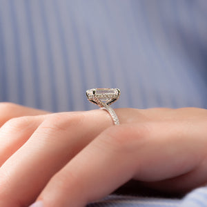 The Pave Crown Kamellie Set With A 2 Carat Emerald Lab Diamond