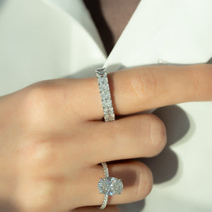 The Pave Crown Kamellie Set With A 2 Carat Oval Lab Diamond