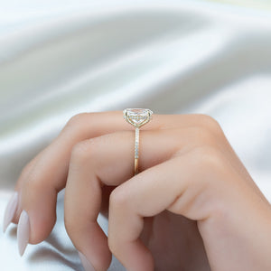 The Pave Crown Kamellie Set With A 2 Carat Oval Lab Diamond