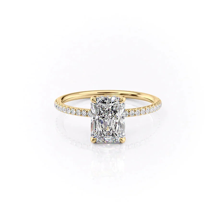 The Pave Crown Kamellie Set With A 2.5 Carat Radiant Moissanite