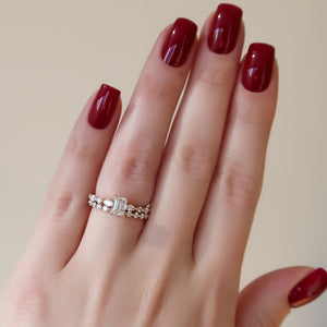 The Lindsey Set With A 3 Carat Emerald Lab Diamond