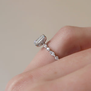 The Lindsey Set With A 2 Carat Emerald Lab Diamond