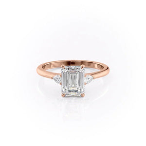 The Pears Liv Set With A 4.5 Carat Emerald Moissanite