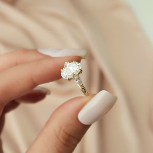 The Pears Liv Set With A 2 Carat Oval Lab Diamond