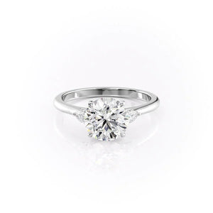 The Pears Liv Set With A 2 Carat Round Lab Diamond