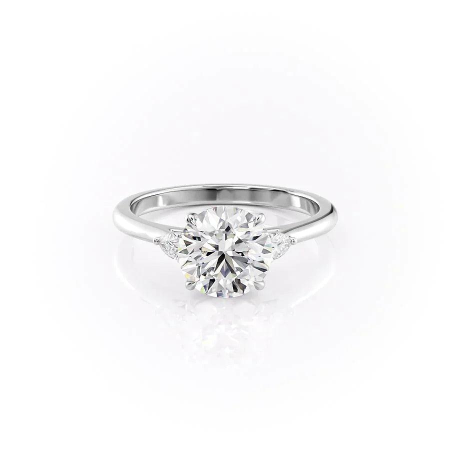 The Pears Liv Set With A 1.5 Carat Round Lab Diamond