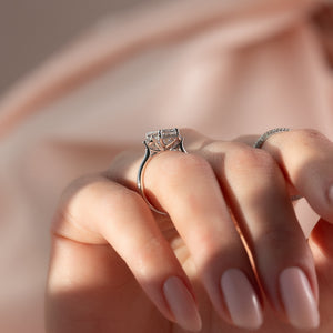 The Lia Set With A 1 Carat Emerald Lab Diamond