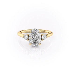 The Lia Set With A Oval Moissanite