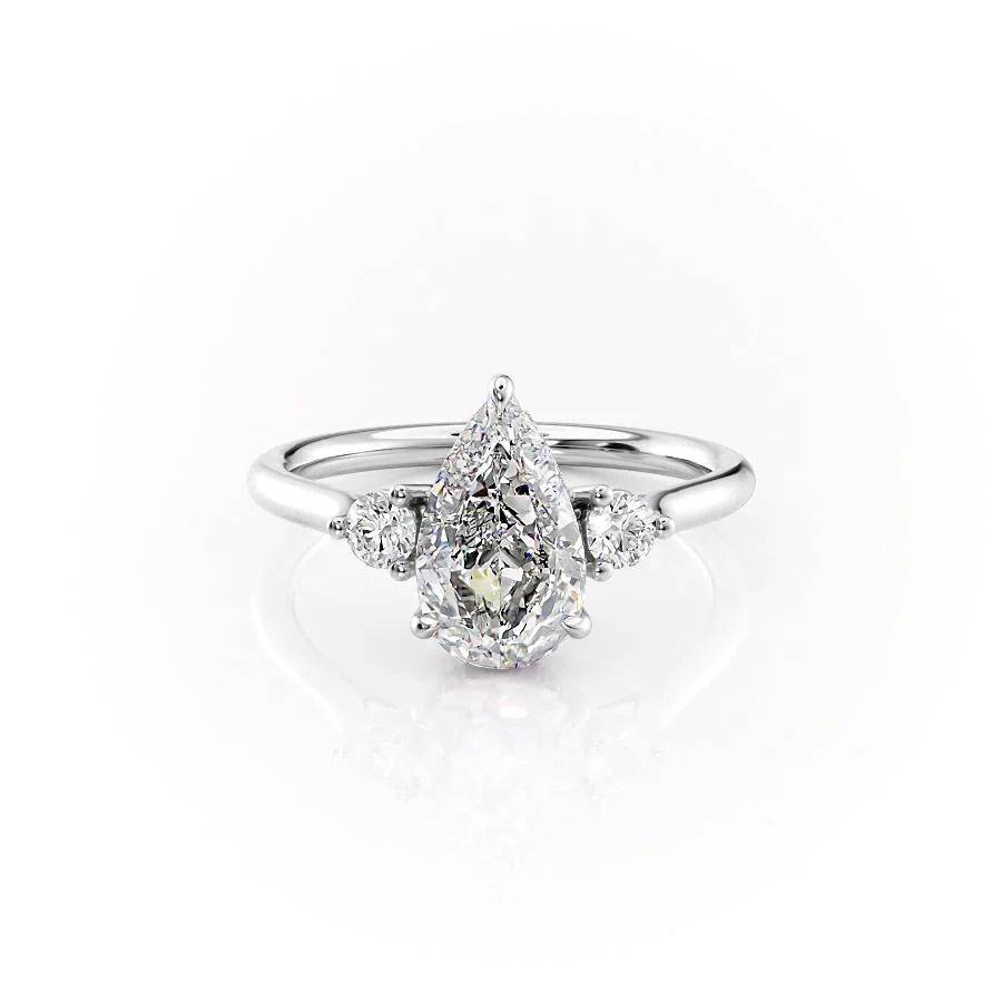 The Lia Set With A Pear Moissanite