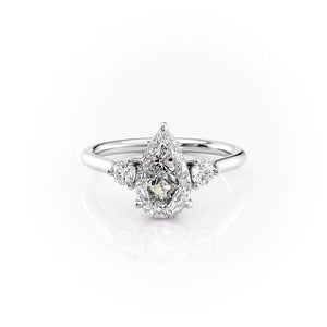 The Lia Set With A Pear Moissanite