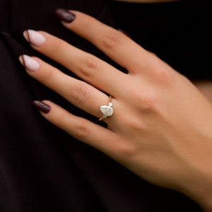 The Lia Set With A 1 Carat Pear Lab Diamond