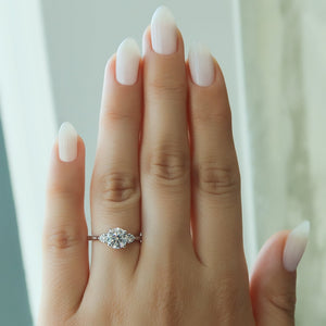 The Lia Set With A 1 Carat Round Lab Diamond