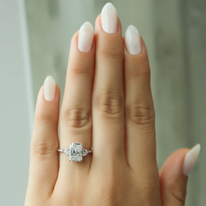 The Lia Set With A 1 Carat Radiant Lab Diamond