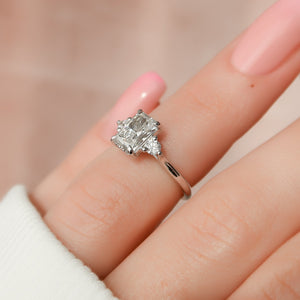 The Lia Set With A 1 Carat Radiant Lab Diamond