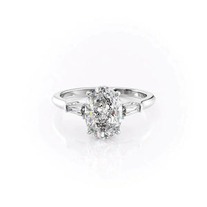 The Liv Set With A Oval Moissanite