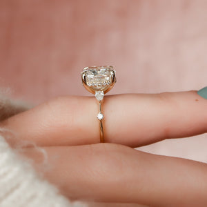The Naomi Set With A 2 Carat Cushion Lab Diamond