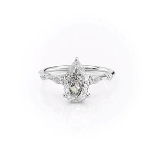 The Naomi Set With A Pear Moissanite