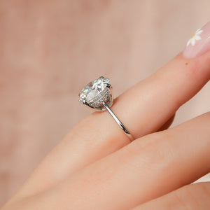 The Maia Set With A 2 Carat Round Lab Diamond