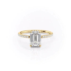 The Mandy Set With A Emerald Moissanite
