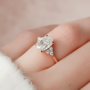 The Scarlett Set With A 2 Carat Oval Lab Diamond