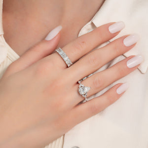 The Chelsea Set With A 2 Carat Pear Lab Diamond