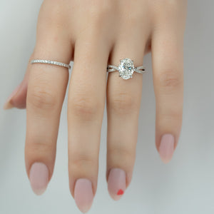 The Angelina Set With A 2 Carat Oval Lab Diamond