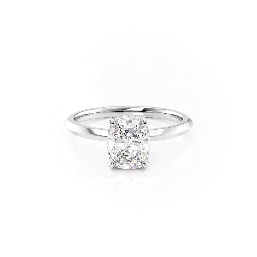 The Razor Kamellie Set With A Elongated Cushion Moissanite