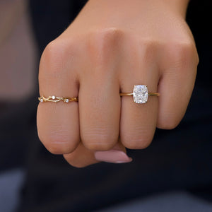 The Razor Kamellie Set With A 2.5 Carat Elongated Cushion Lab Diamond