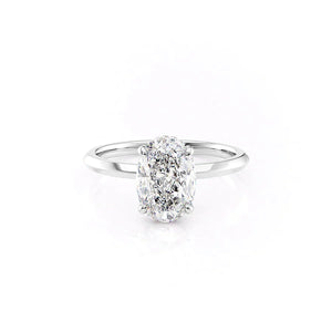 The Razor Kamellie Set With A Oval Moissanite