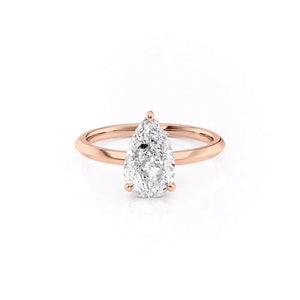 The Razor Kamellie Set With A Pear Moissanite