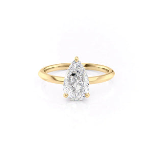 The Razor Kamellie Set With A 1.5 Carat Pear Lab Diamond