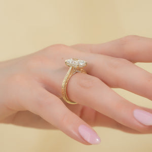 The Elizabeth Set With A 2 Carat Radiant Lab Diamond