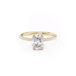 The Low Profile Kamellie Set With A Elongated Cushion Moissanite