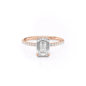 The Low Profile Kamellie Set With A Emerald Moissanite