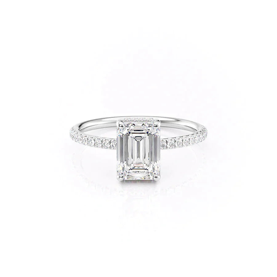 The Low Profile Kamellie Set With A 4.5 Carat Emerald Moissanite