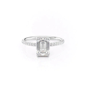 The Low Profile Kamellie Set With A 1.5 Carat Emerald Moissanite