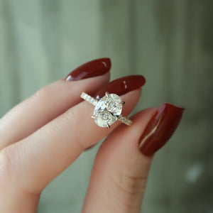 The Low Profile Kamellie Set With A 3 Carat Oval Lab Diamond