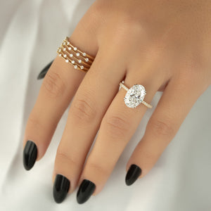 The Low Profile Kamellie Set With A 3 Carat Oval Lab Diamond