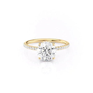 The Low Profile Kamellie Set With A Round Moissanite