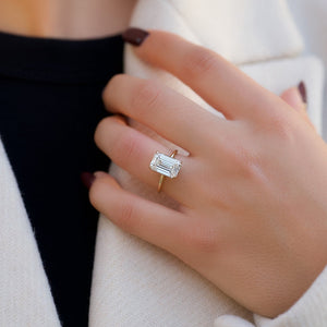 The Alex Set With A 1 Carat Emerald Lab Diamond