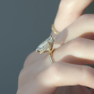 The Alex Set With A 1 Carat Emerald Lab Diamond