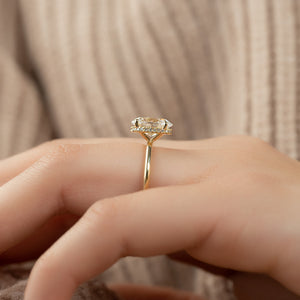 The Alex Set With A 1 Carat Oval Lab Diamond