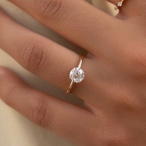 The Alex Set With A 1 Carat Round Lab Diamond