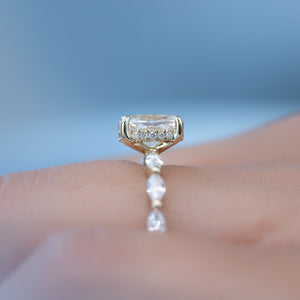 The Lucia Set With A 2 Carat Oval Lab Diamond