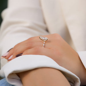 The Lucia Set With A 2 Carat Pear Lab Diamond