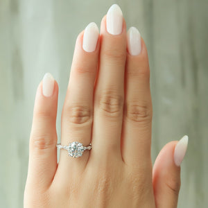 The Lucia Set With A 2 Carat Round Lab Diamond
