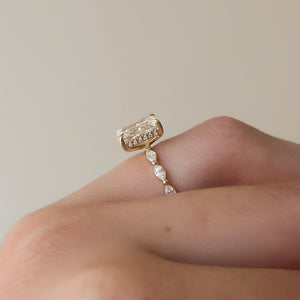 The Lucia Set With A 2 Carat Radiant Lab Diamond