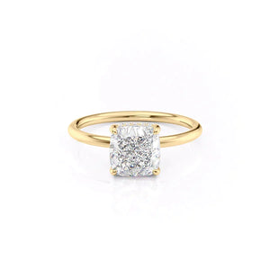The Low Profile Kamellie Set With A Cushion Moissanite