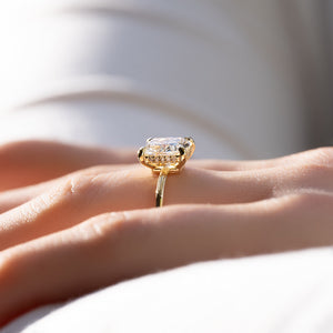 The Low Profile Kamellie Set With A 2.5 Carat Elongated Cushion Moissanite