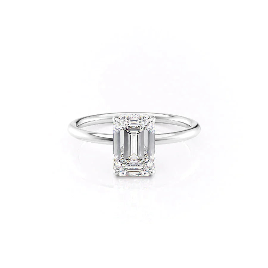 The Low Profile Kamellie Set With A 4.5 Carat Emerald Moissanite